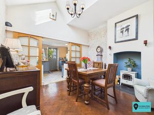 Dining Room- click for photo gallery